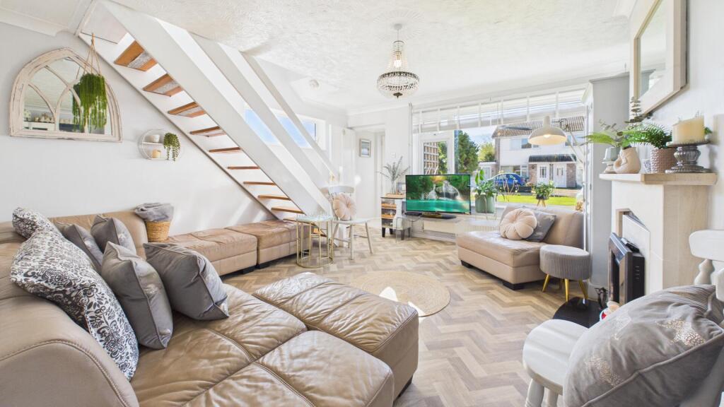 House in South Kesteven, Langtoft - View 3