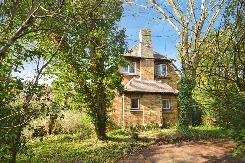 Main image of property: Thorley Hill, Bishop's Stortford, Hertfordshire, CM23