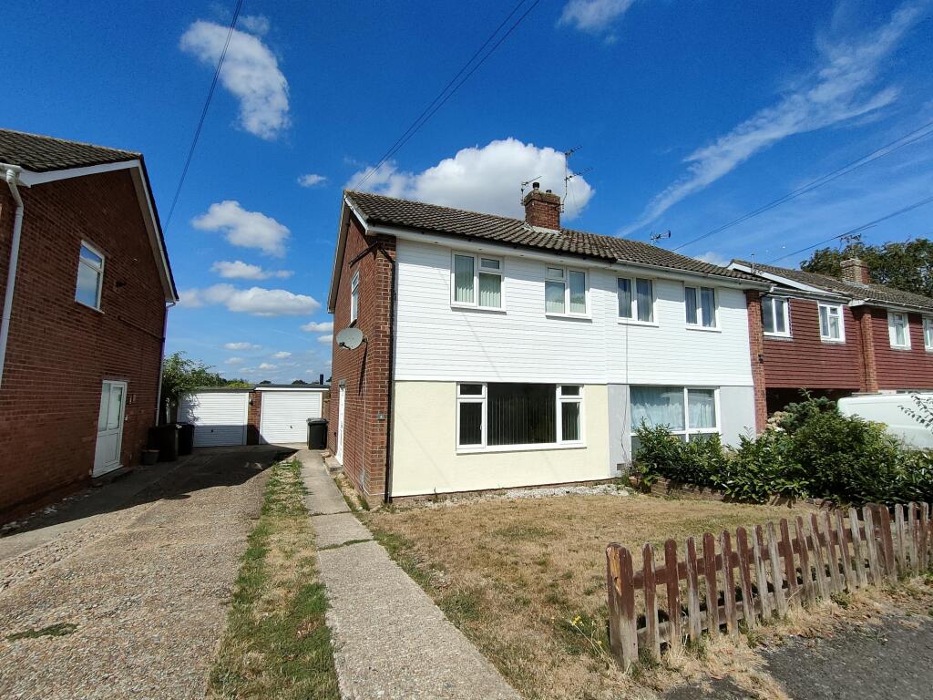 Main image of property: Queens Approach, Uckfield, East Sussex, TN22