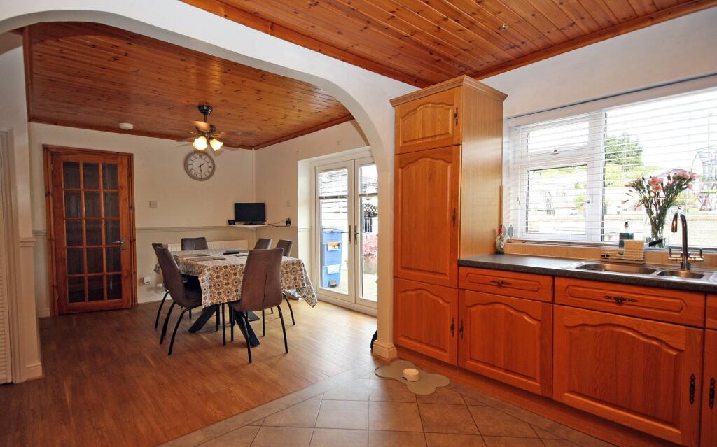Minffordd Road, Llanrug, Gwynedd, LL55 photo 4