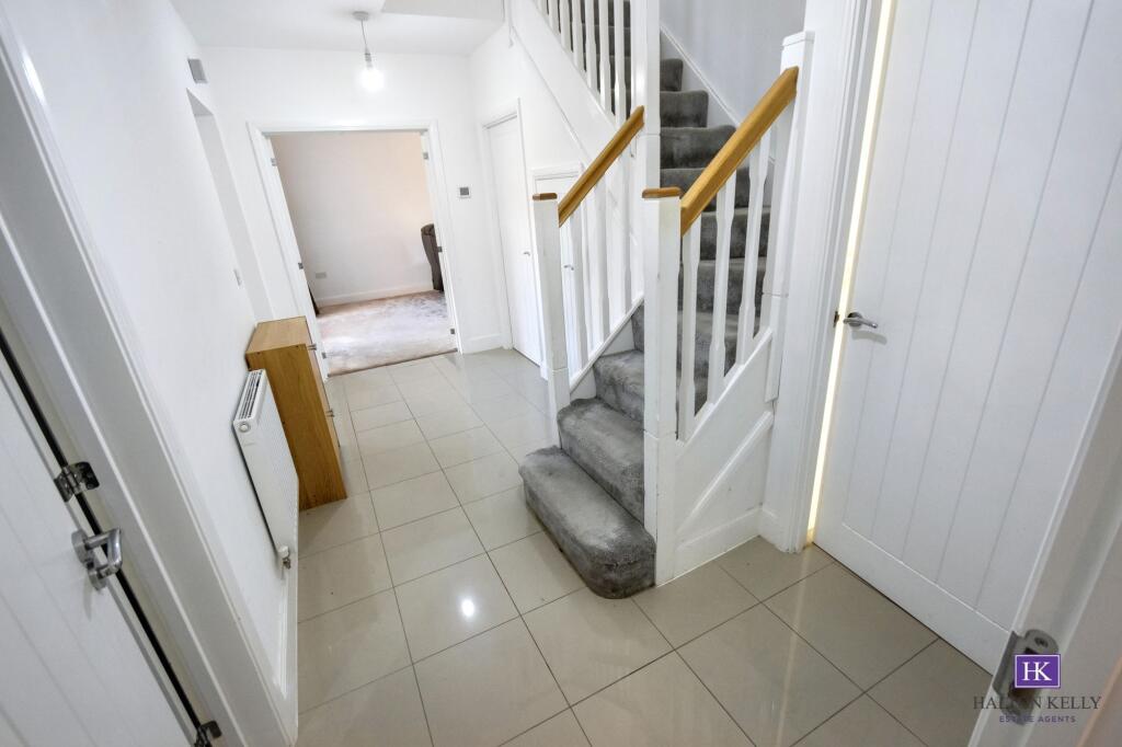 House in Warrington, Woodville Place, Great Sankey - View 5