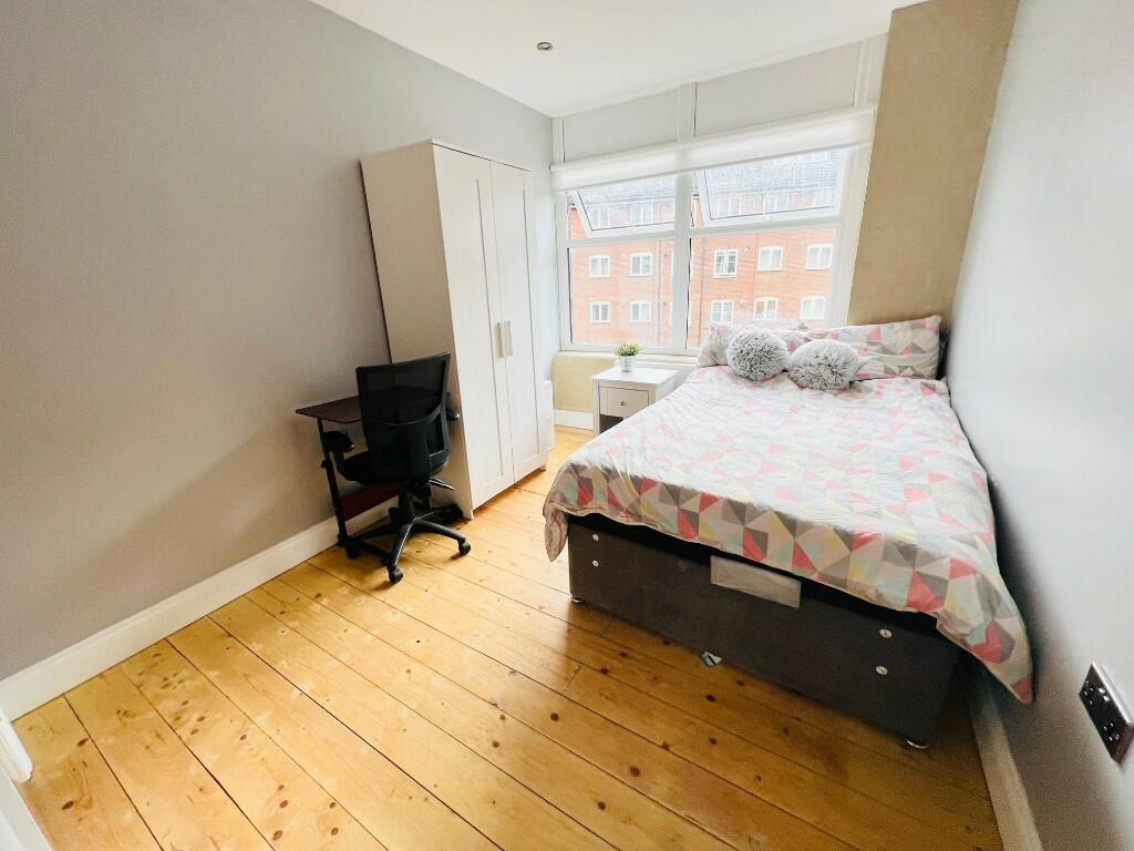 Main image of property: Guildford Street, Luton, Bedfordshire, LU1