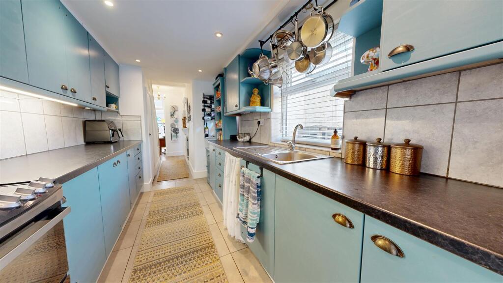 House in Weymouth, Dorset - View 4
