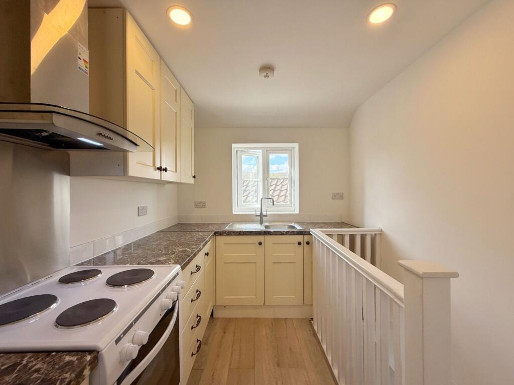 Apartment in Chelmsford - View 2