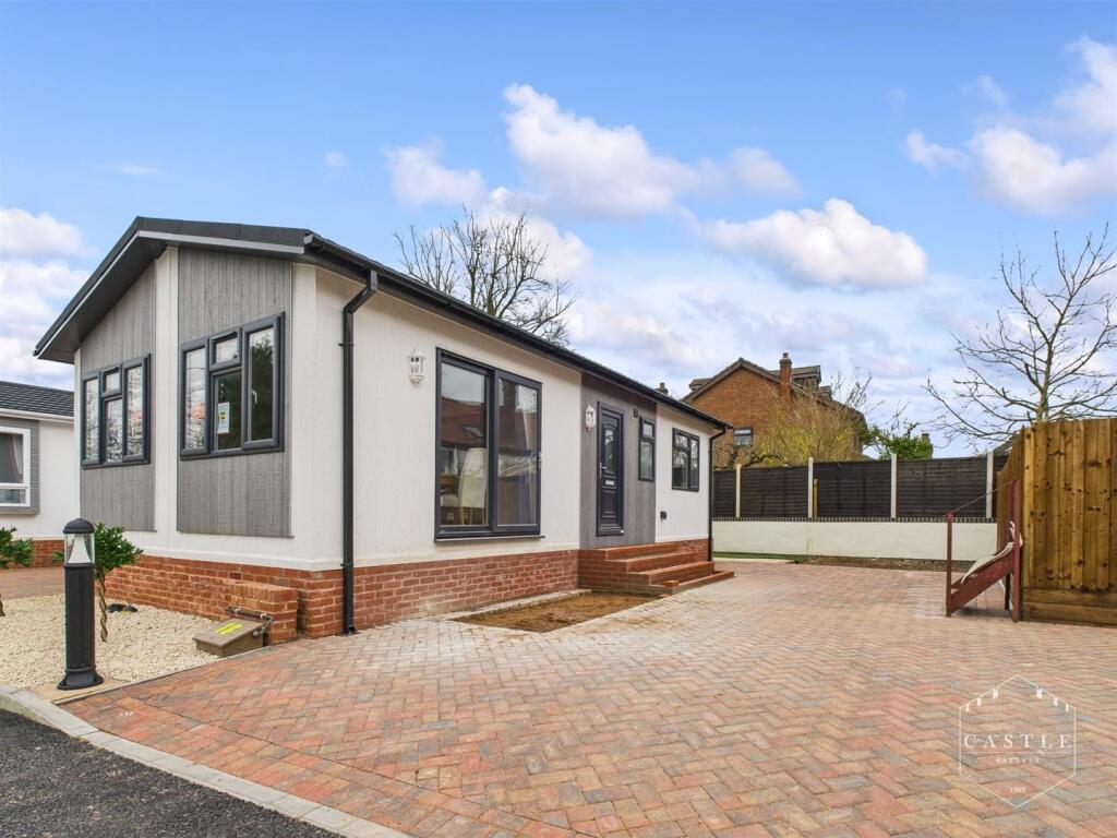 Main image of property: Crofters Vale, Main Street, Barlestone