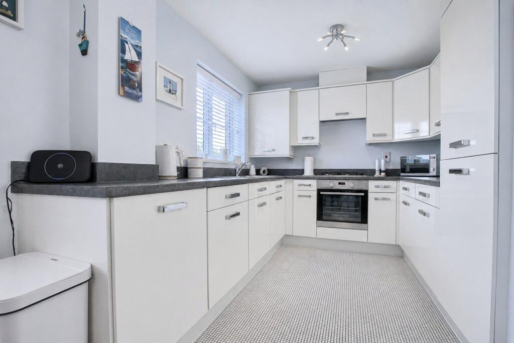 Greensforge Drive, Ingleby Barwick photo 3