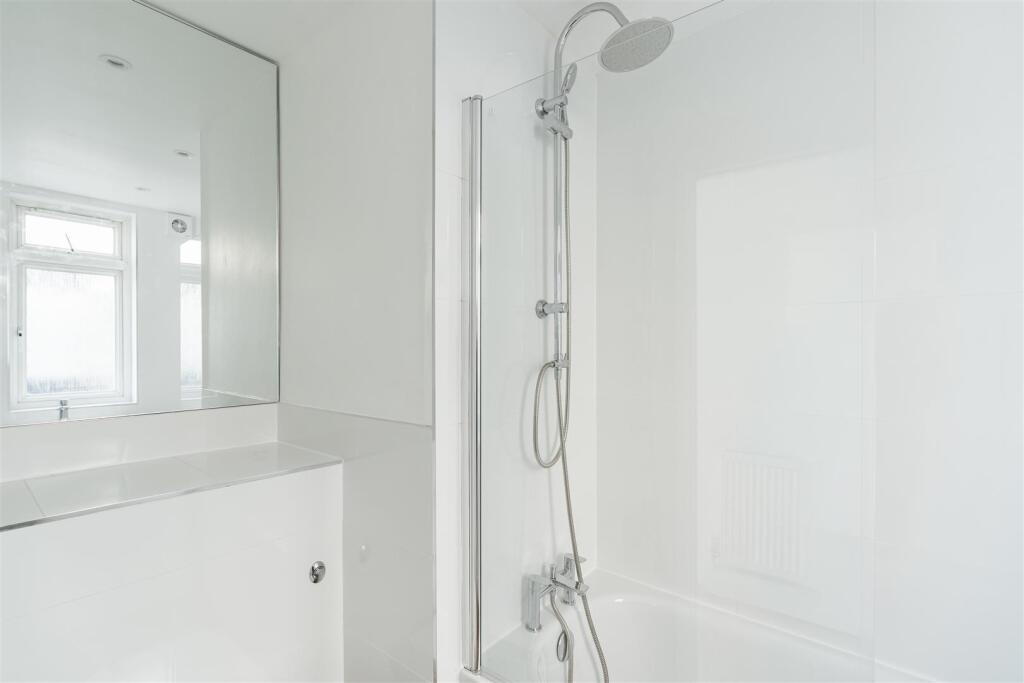 House in London - View 4