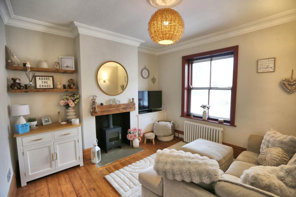 10 Henshall Road, Bollington, SK10 5HX photo 2