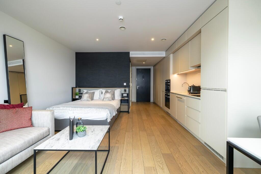Studio flat for rent