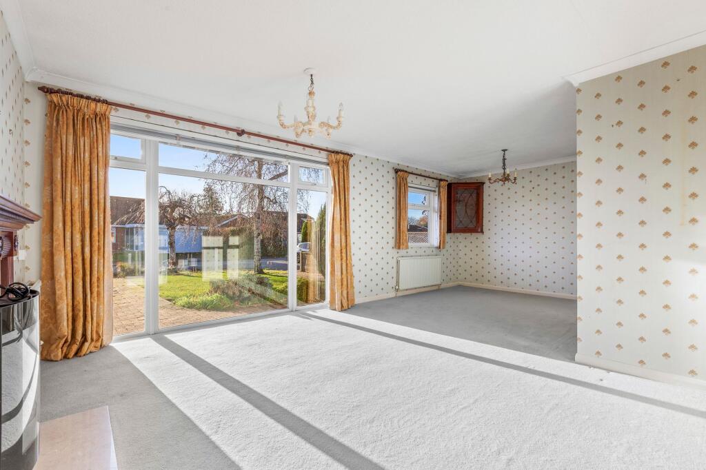 House in Stoke Mandeville, Buckinghamshire - View 5