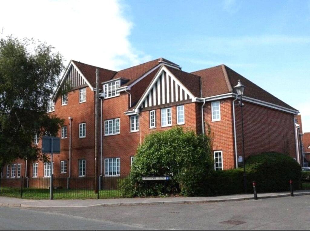 Main image of property: London Road, Hook, Hampshire, RG27