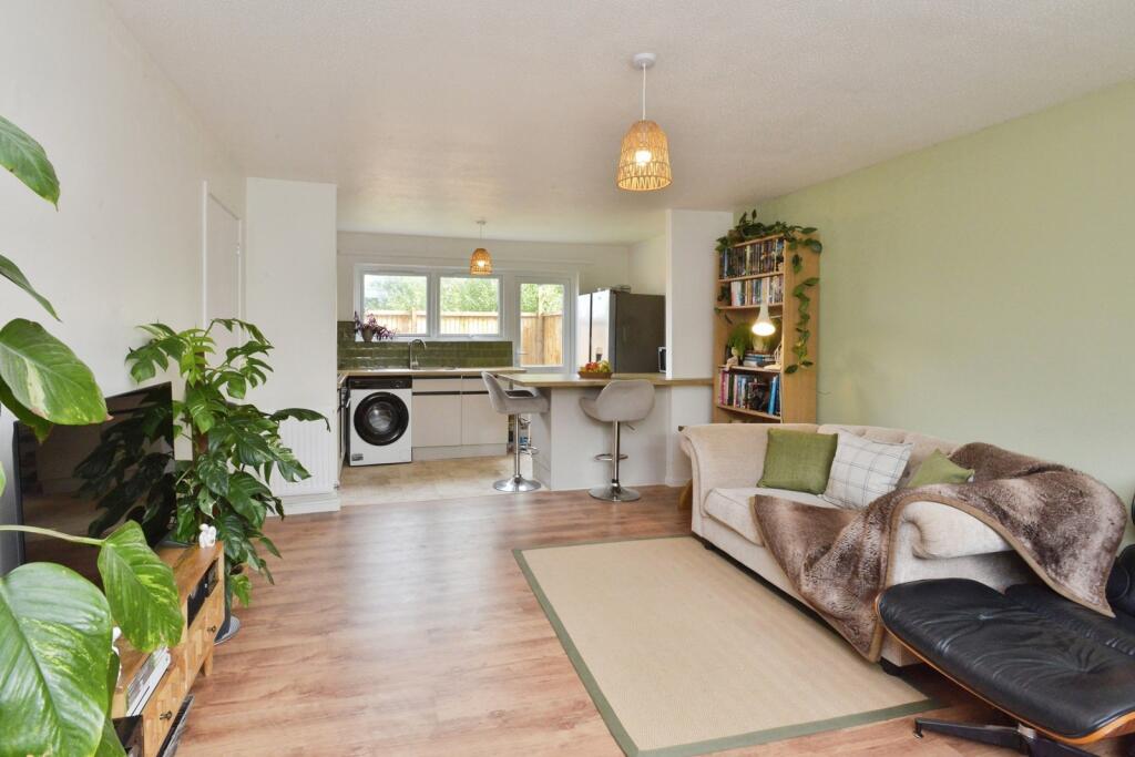 Apartment in Milton Keynes, Wolverton and Greenleys - View 2