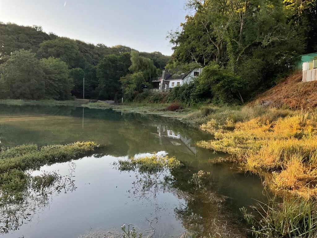 Main image of property: Hundleton, Pembroke
