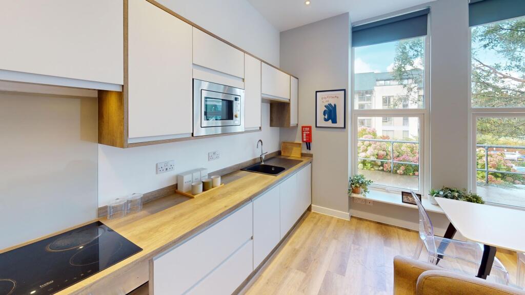 Apartment in Truro - View 5