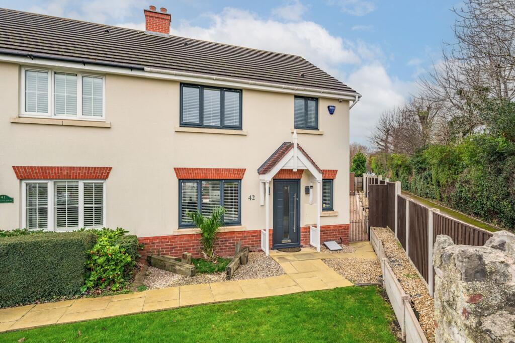 Main image of property: Lon Pedr, Llandudno, LL30