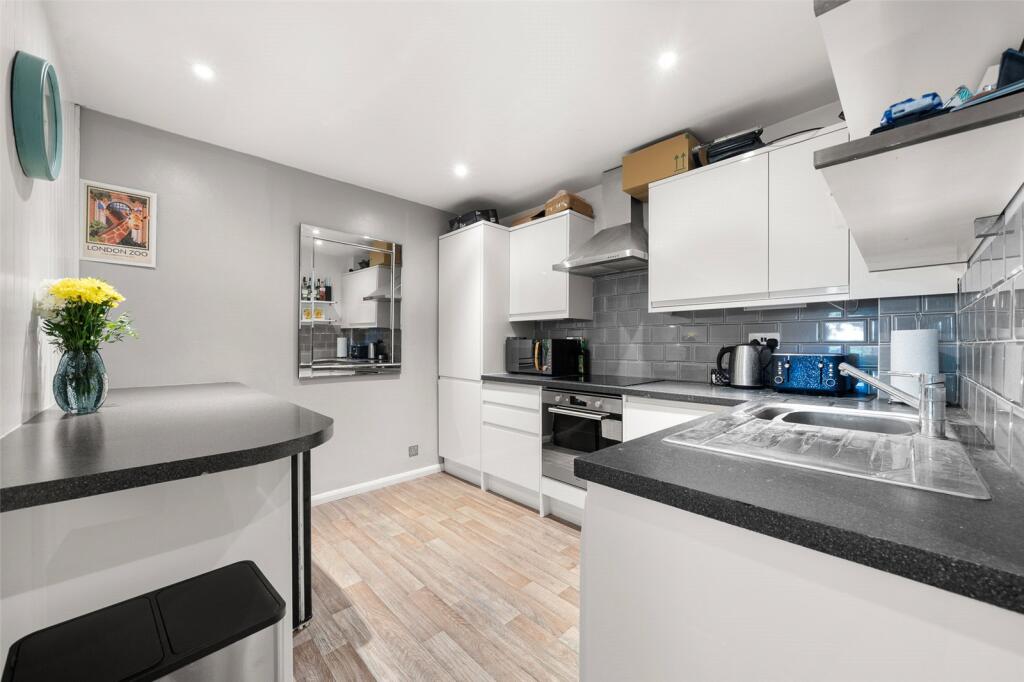 Main image of property: Aragon Court, Bracknell, Berkshire, RG12