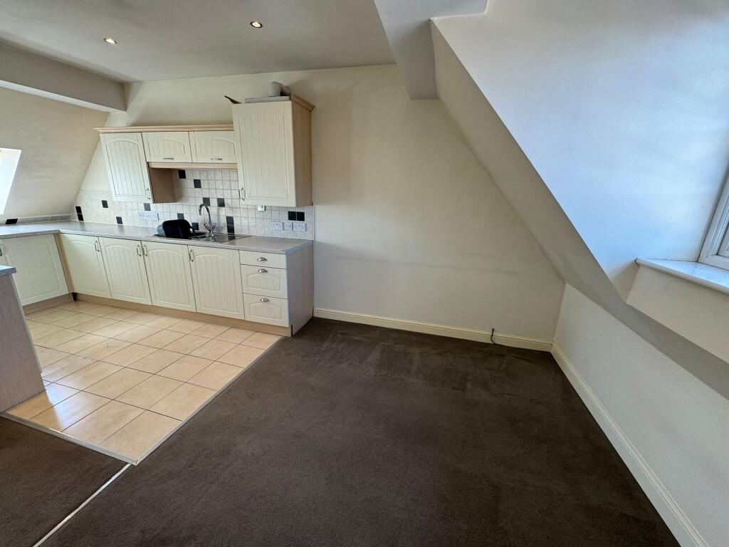 Apartment in Sheffield - View 3