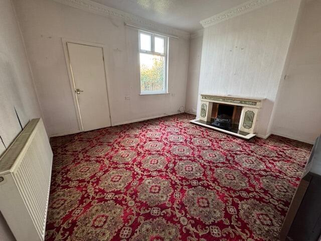 School Lane, Standish, Wigan WN6 photo 4