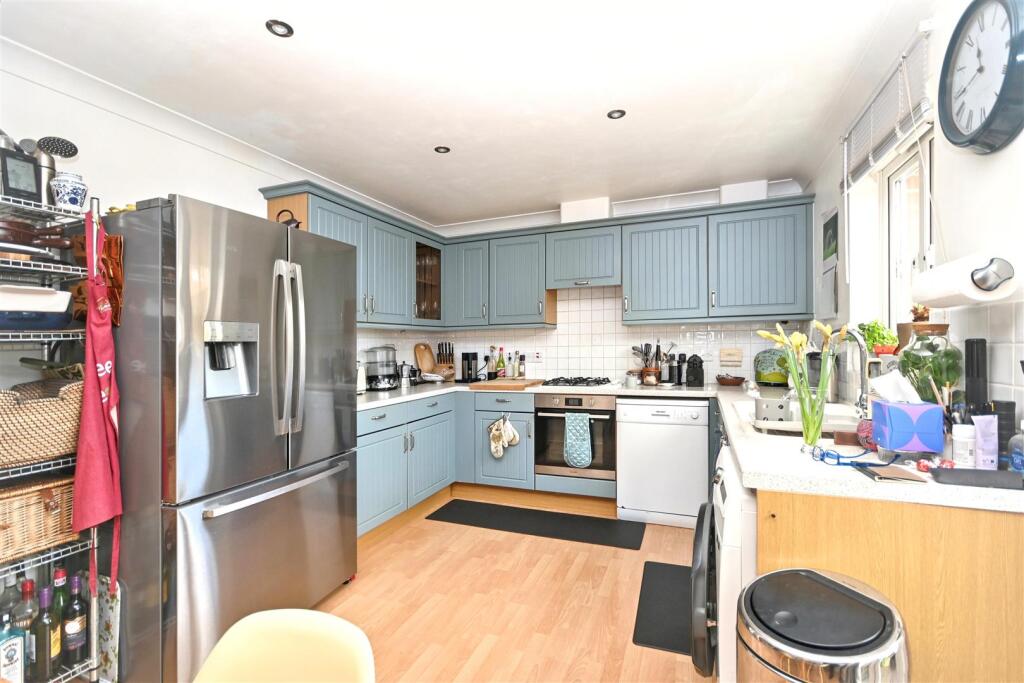 House in Eastbourne, Crumbles - View 4