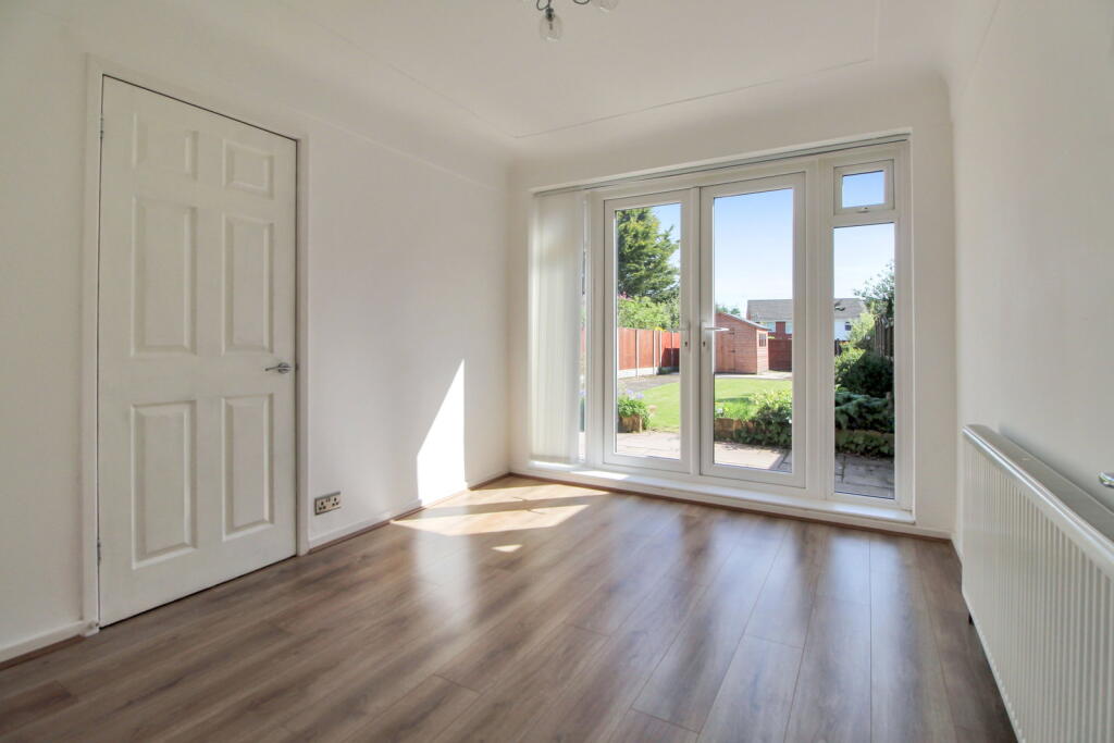 Rydal Close, Pensby, CH61 - View 5