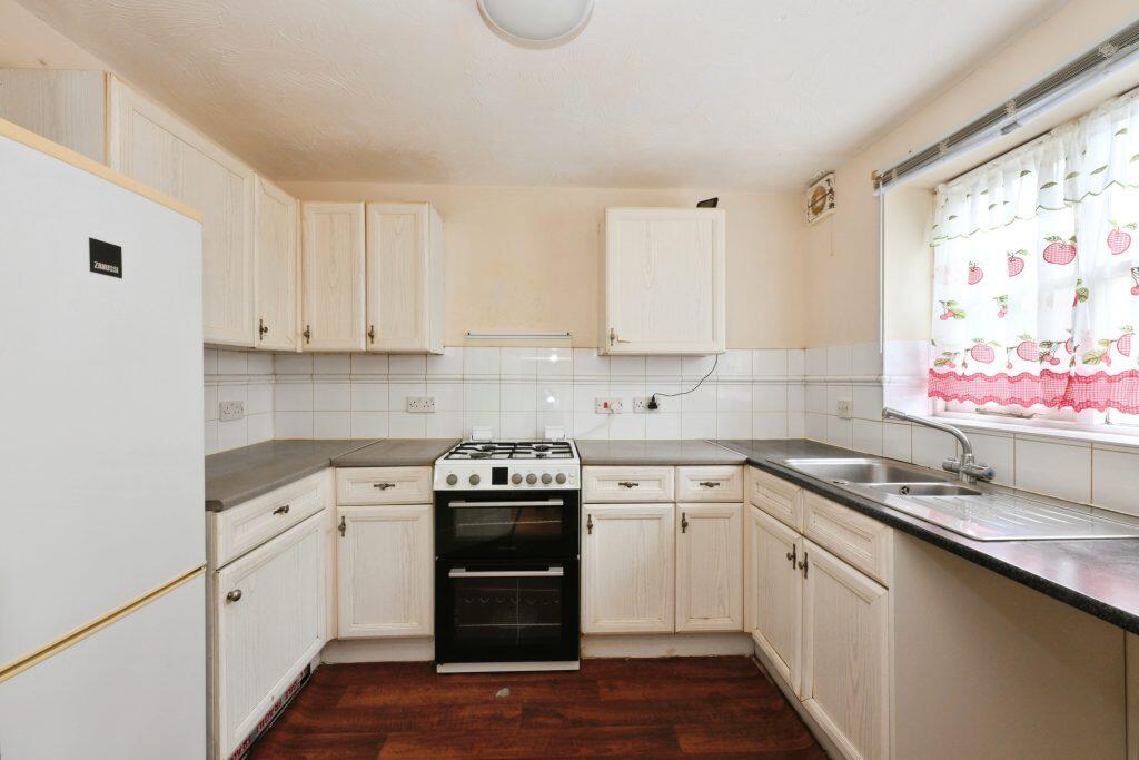 House in Enfield - View 3