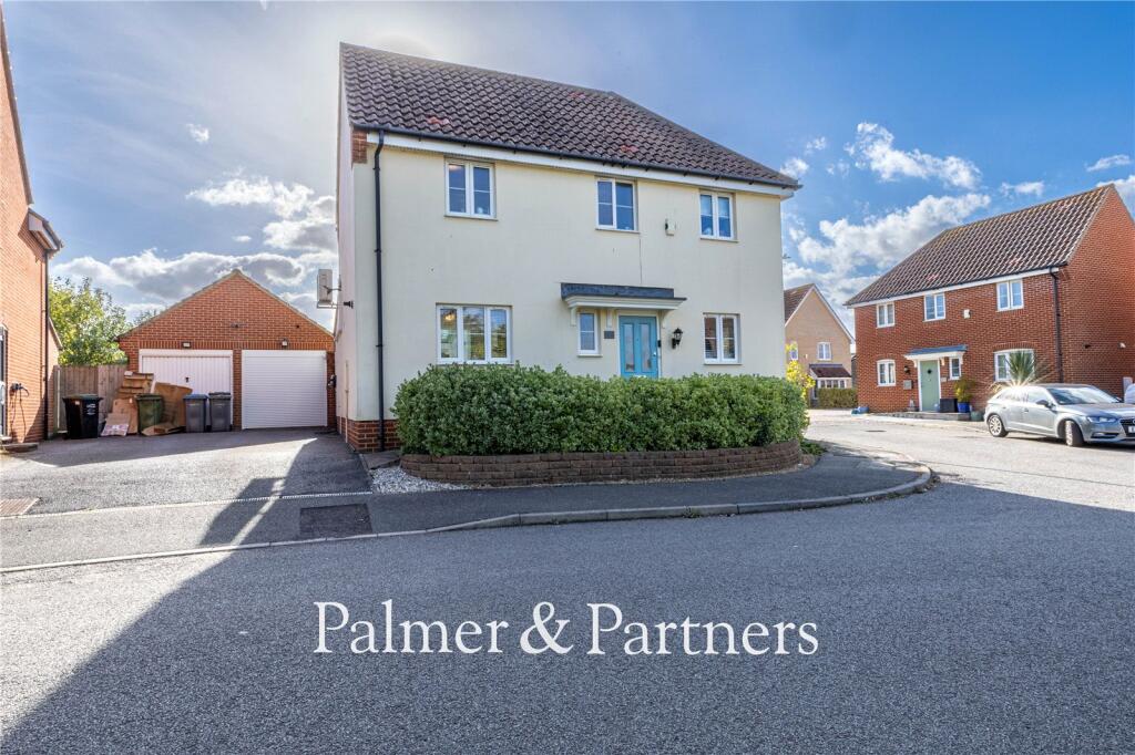 Main image of property: Heron Road, Saxmundham, Suffolk, IP17