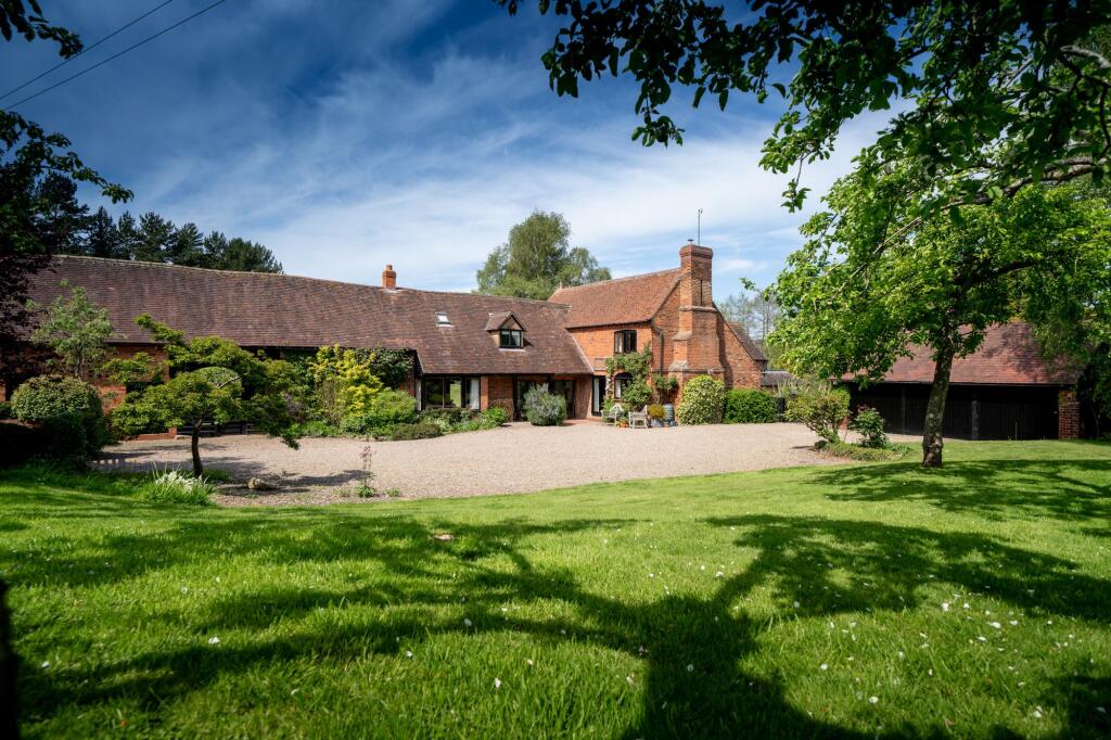 5-bed detached on Abberley, Worcester, WR6, £1,375,000
