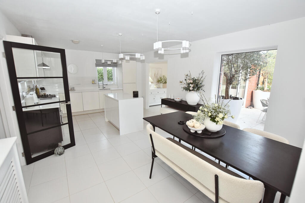 Haygreen Road, Witham photo 2