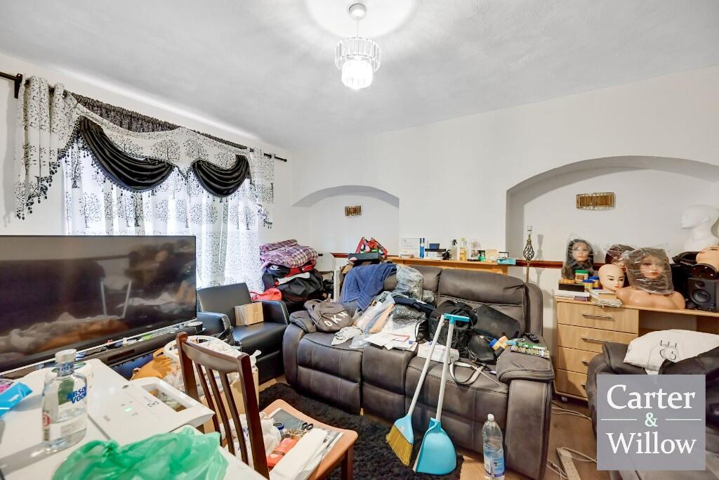 House in London - View 5