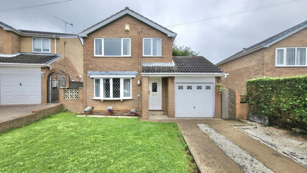 Main image of property: Hazel Gardens, Townville, Castleford, WF10
