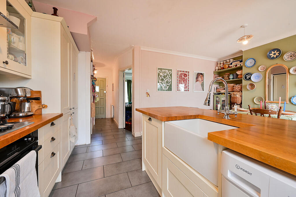 House in Kingston upon Thames - View 5
