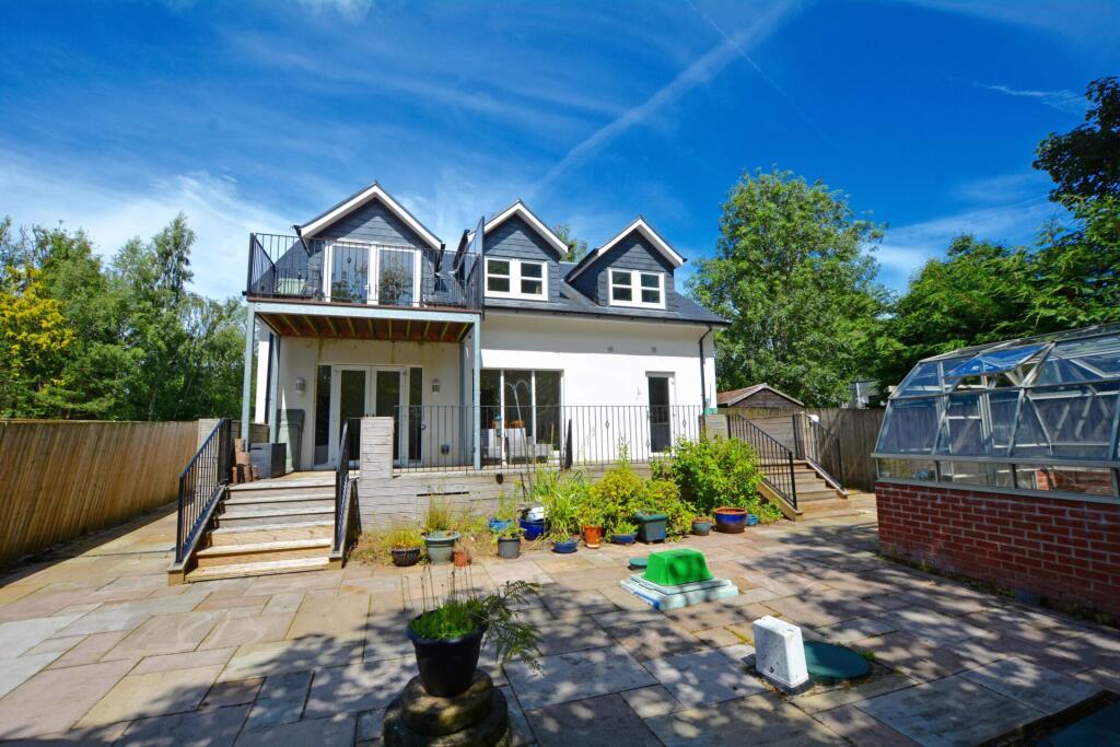 Main image of property: 49 Alloway, Alloway, KA7 4PH