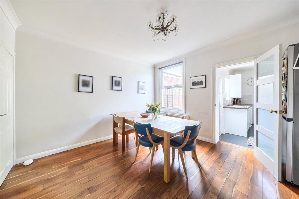 House in London, Colney Hatch - View 5
