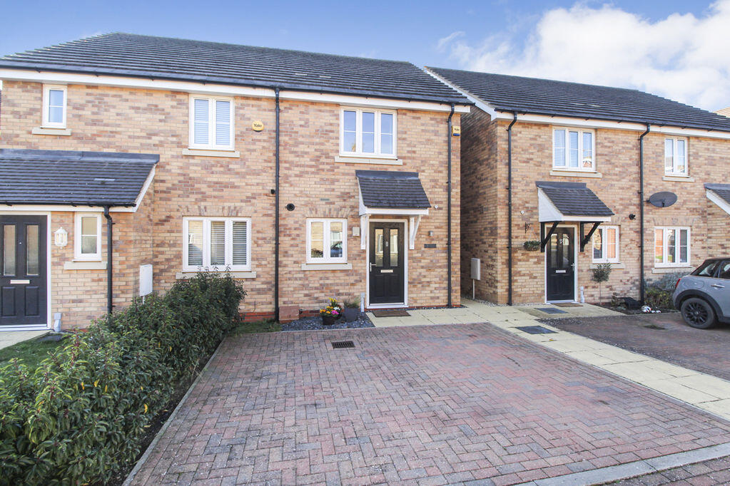 Main image of property: Elliott Green, New Cardington, MK42
