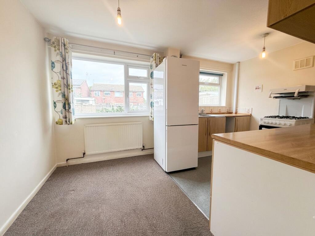 Kinross Crescent, Loughborough, LE11 photo 4