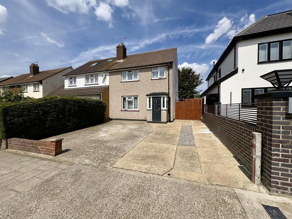Main image of property: Broadstone Road, Hornchurch