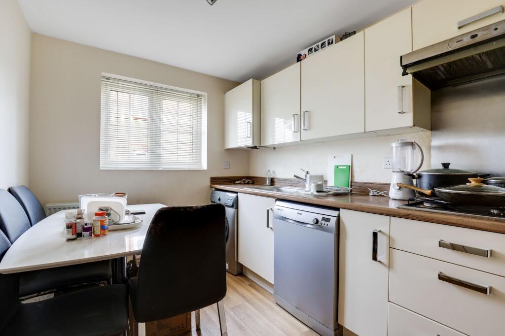 House in Ashfield, Hucknall - View 4