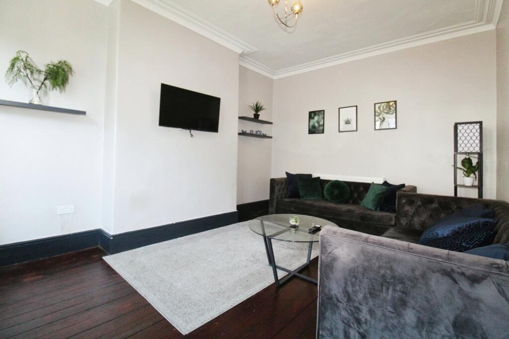 House in Leeds - View 4