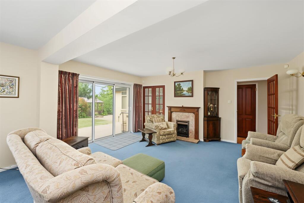 Lattimore Road, Wheathampstead, St. Albans photo 5