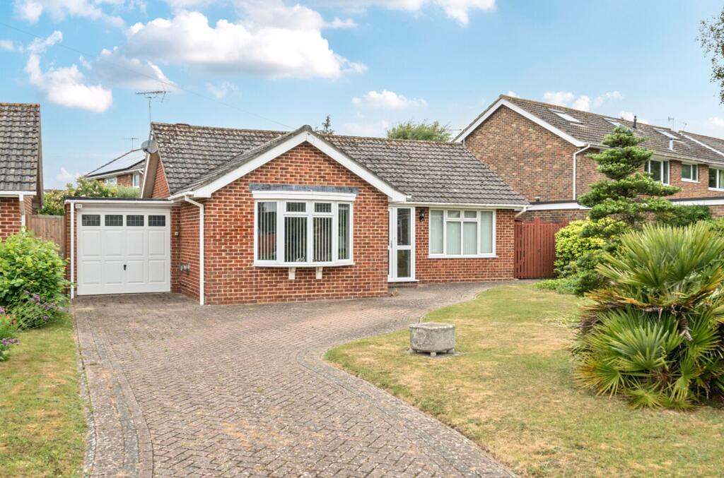 2-bed detached on Hereford Close, Chichester, PO19, £500,000