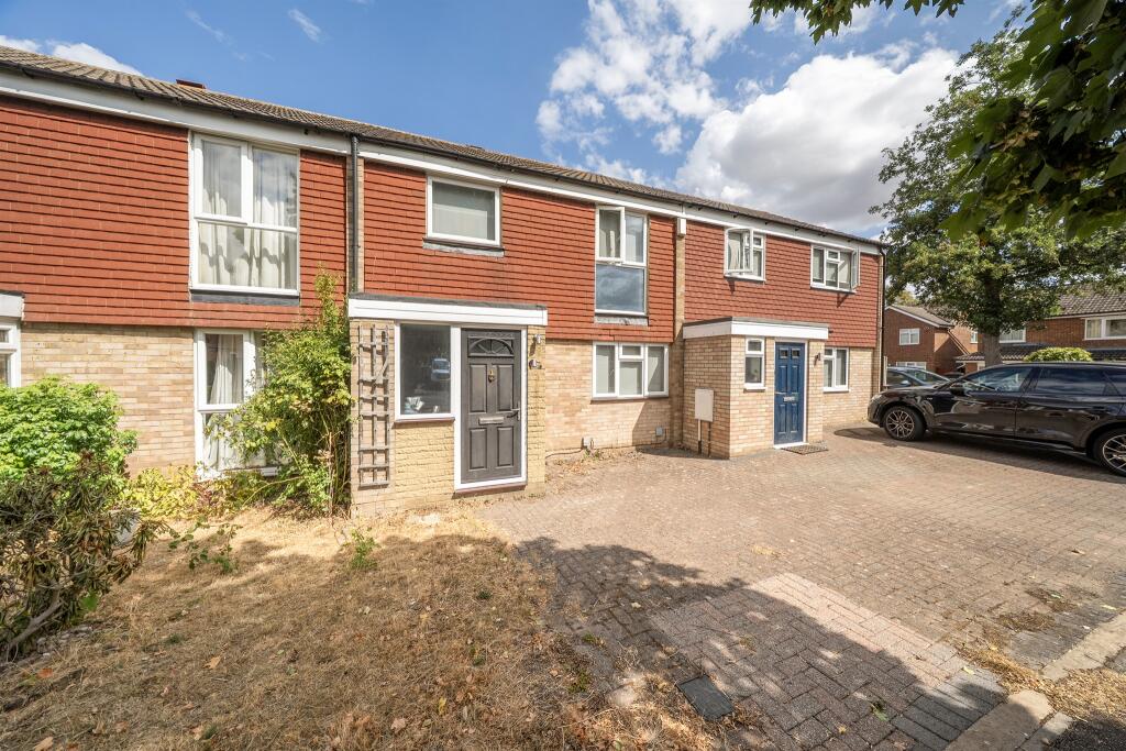 Main image of property: Maplefield, Park Street, St. Albans