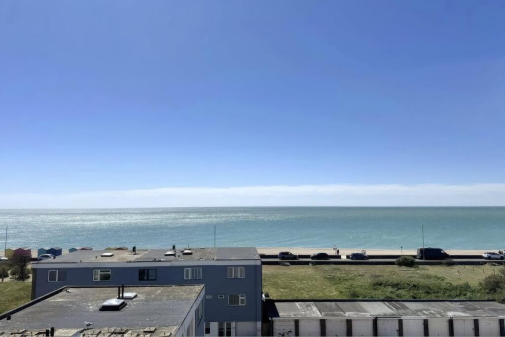 Apartment in Brighton - View 2