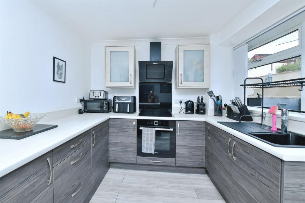 House in Plymouth - View 5