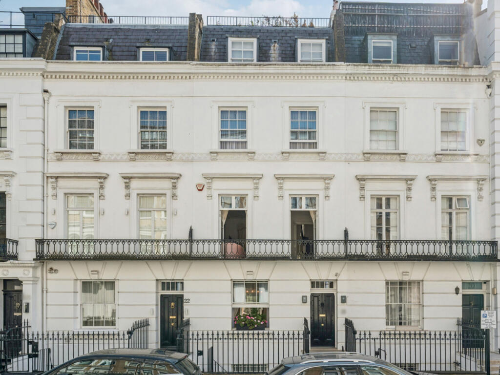 House in London - View 2