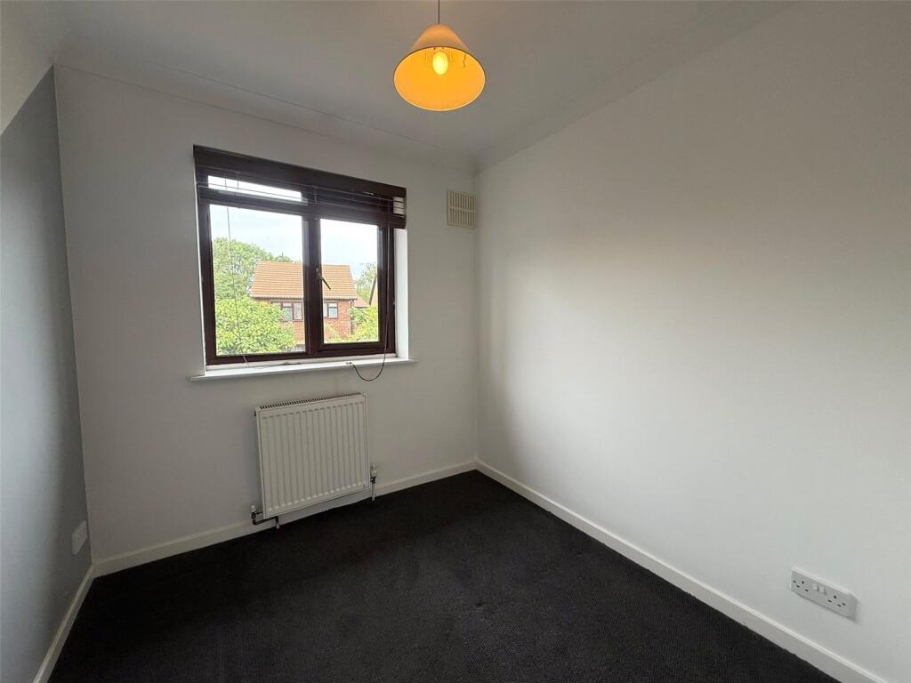 House in Slough - View 4