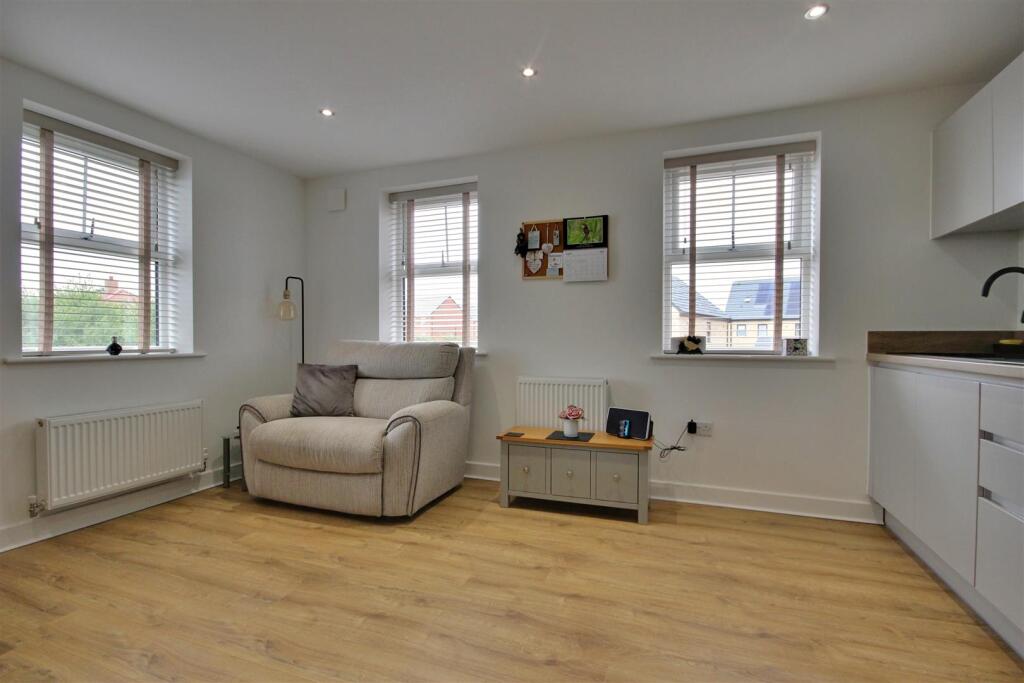 House in Woodmansey - View 4