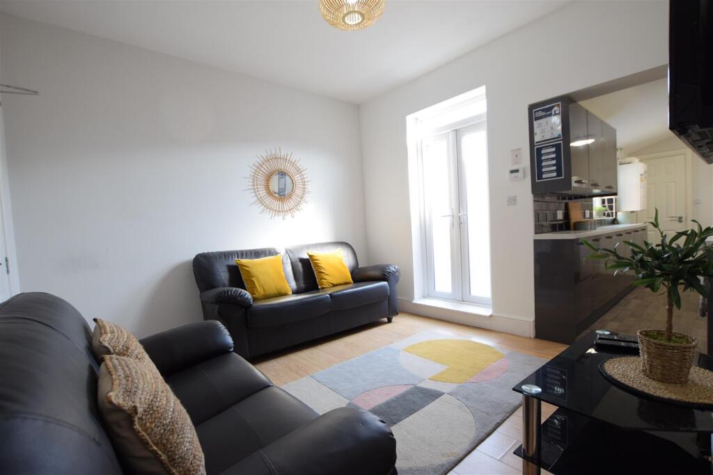 Main image of property: Baggholme Road - Student House - 26/27