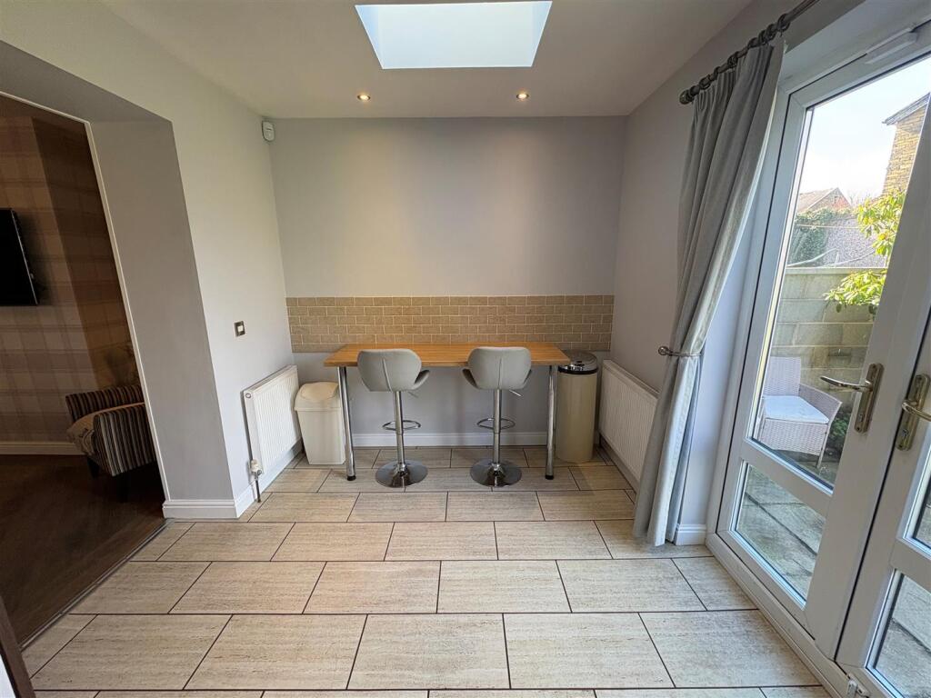 Additional image 9 of Fieldway, Clayton, Bradford