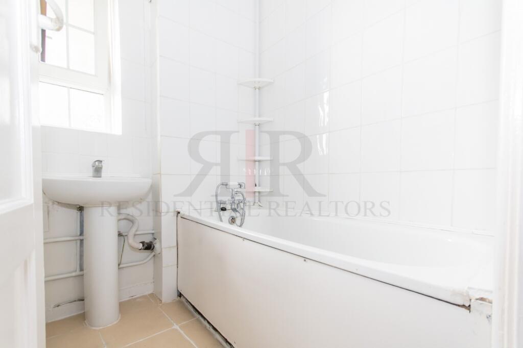 Apartment in London - View 2