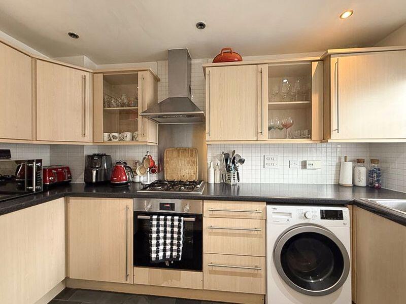 St. Johns Close, Burntwood, WS7 1QD photo 4